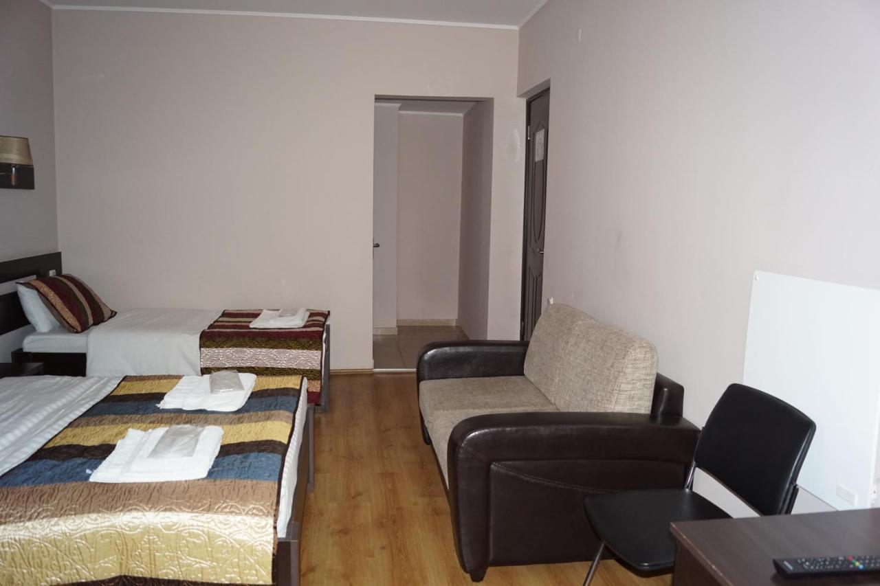 Iar Hotel Batumi Exteriör bild