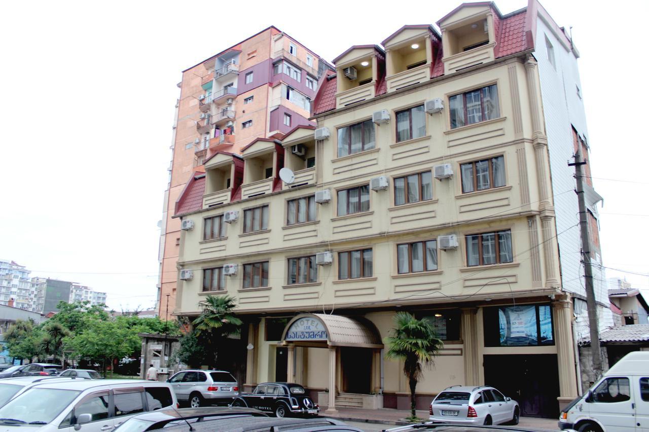 Iar Hotel Batumi Exteriör bild